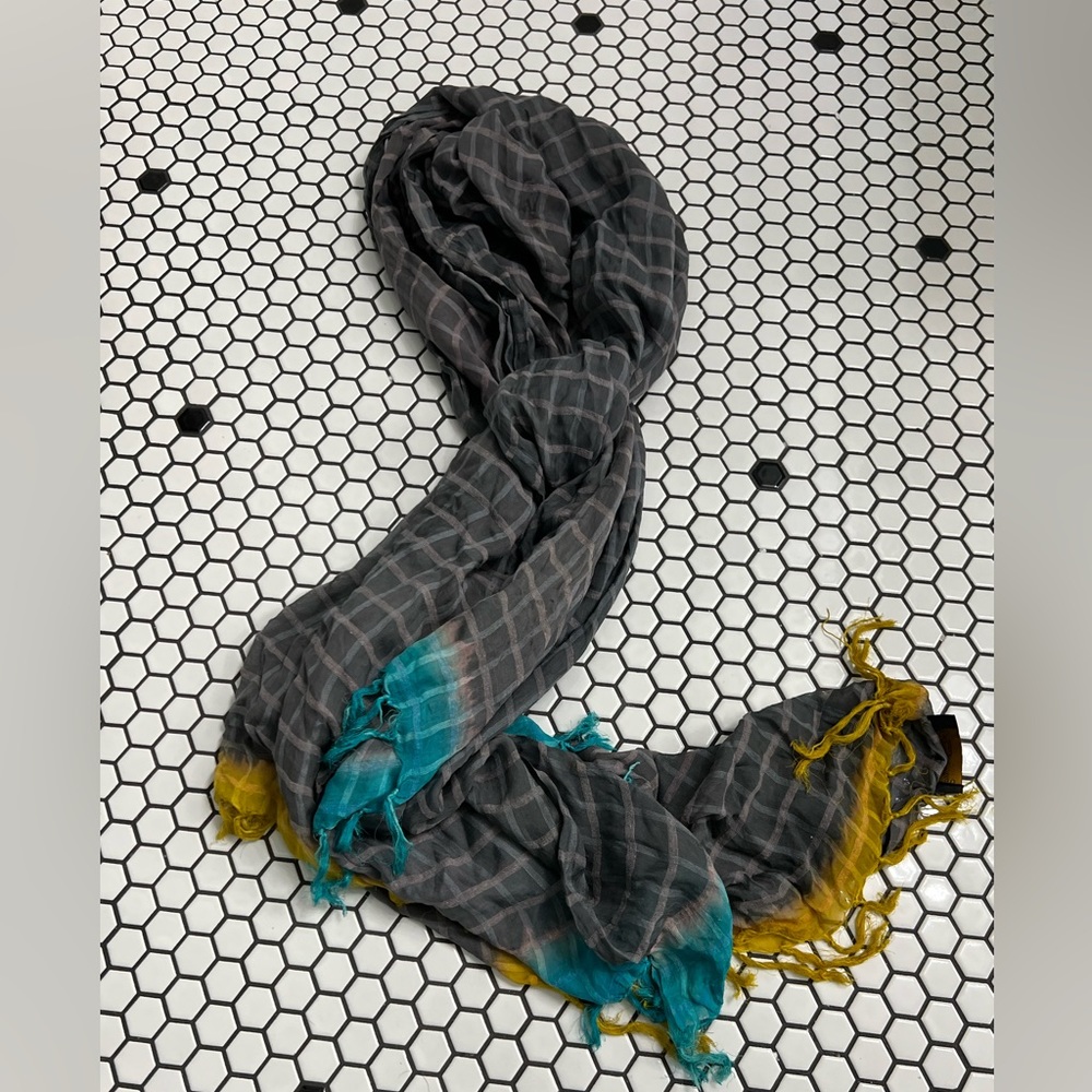 A peace treaty sheer long scarf